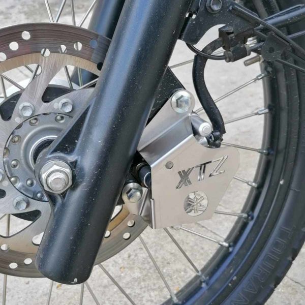 Protector de morzada delantera para Yamaha XTZ 250 instalado