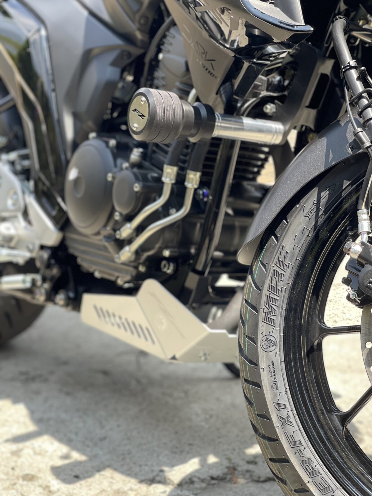 Sliders macizo de lujo Yamaha FZ 250 FECORMOTOS